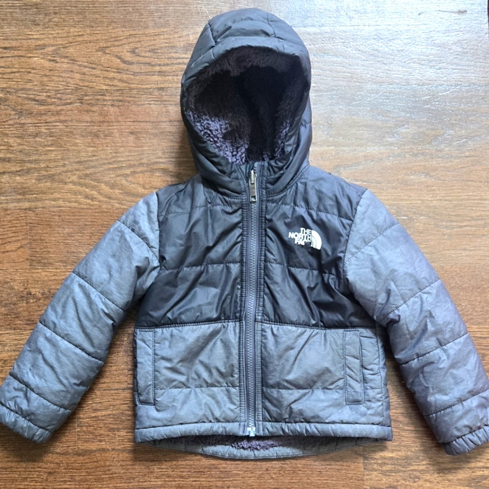 The North Face Reversible Puffer - Size 3t